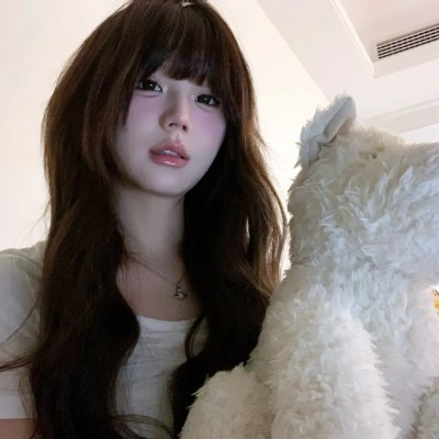 穿风信子蓝的少女